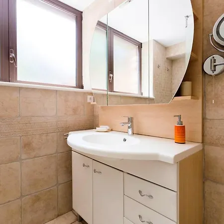 Holiday home Maison De 4 Chambres Avec Terrasse Et Wifi A Saint Die Des Vosges *